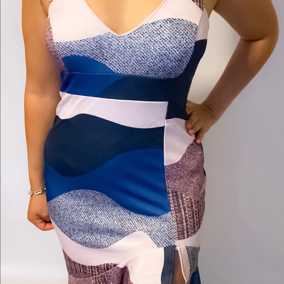 Colorblock Ruffle Dress - Picture 2 of 3